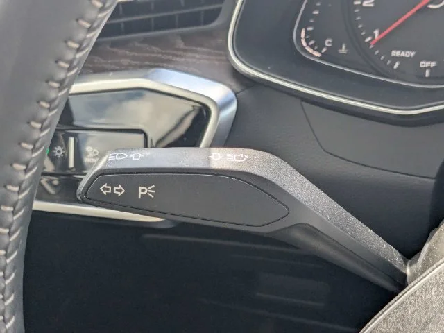 Used 2019 Silver Audi 2.0T Premium image 24