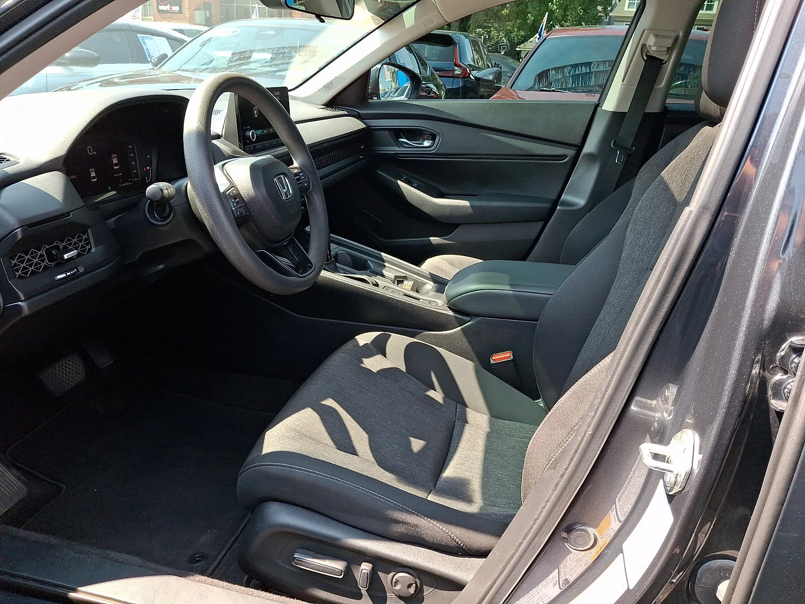 2024 Honda Accord EX - Photo 11