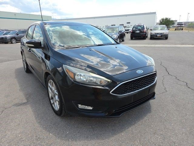 Used 2015 Black Ford SE image 1