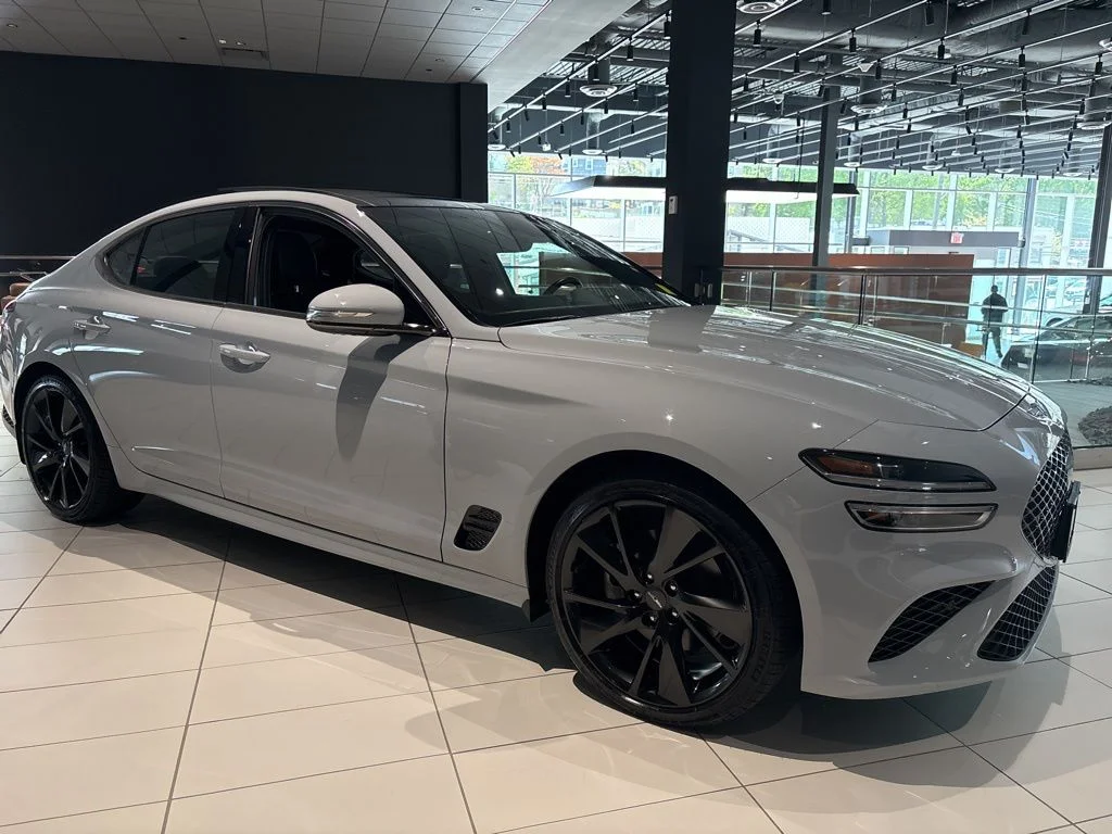2023 GENESIS G70 Standard
