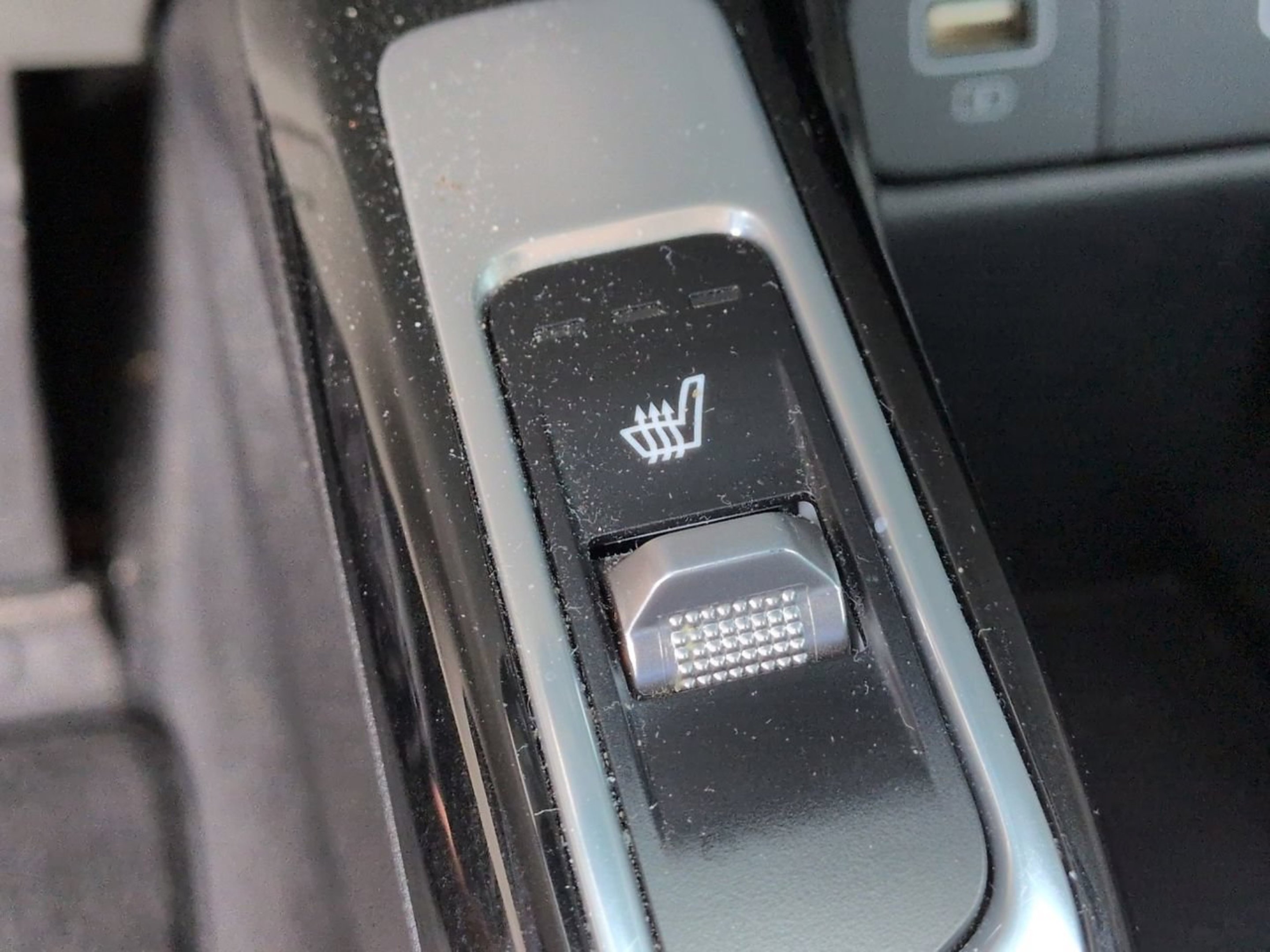 Certified Used 2023 Wolf Gray Kia SX image 25
