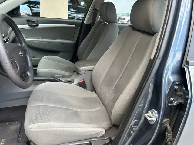 Used 2009 Blue Hyundai GLS image 5