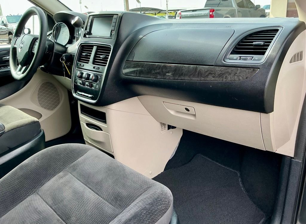 Used 2018 Black Dodge SE image 23