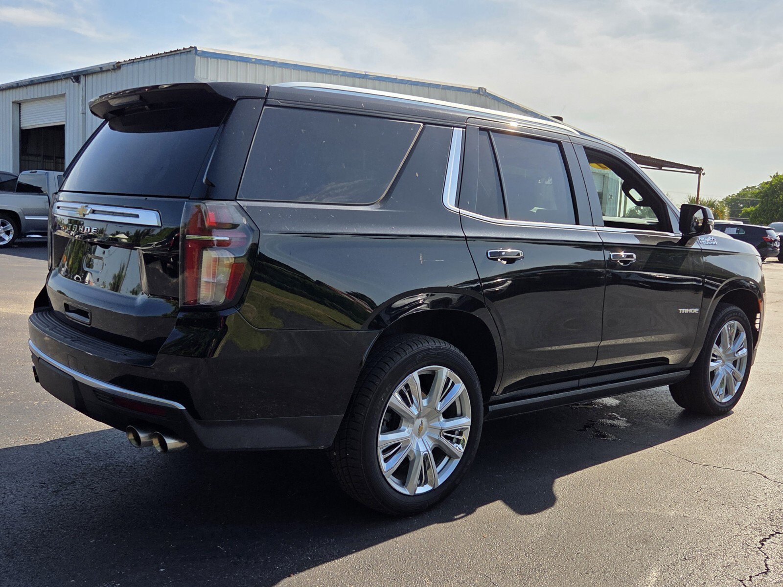 Used 2022 Black Chevrolet High Country image 5