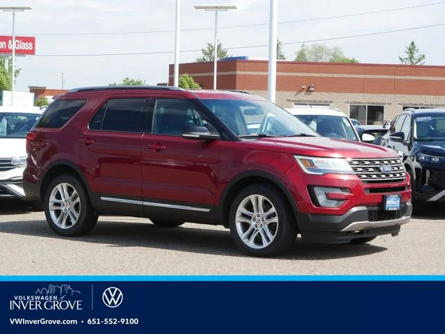 2017 Ford Explorer XLT 4WD's photo