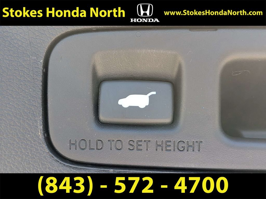 Used 2020  Honda Touring image 17