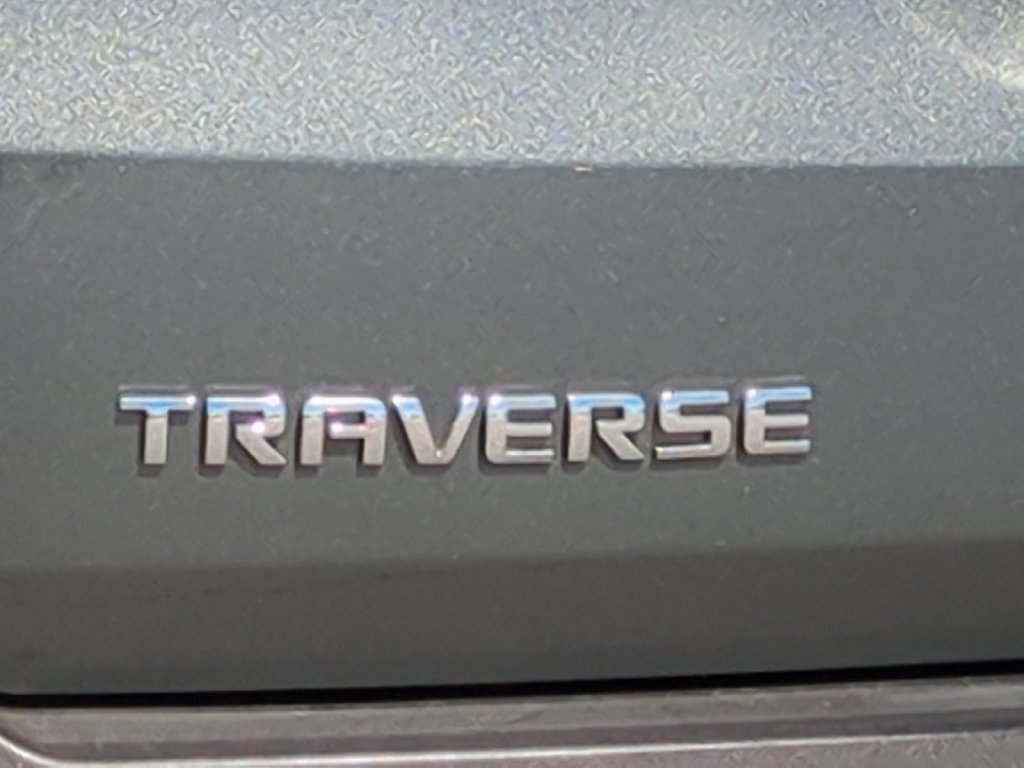 Used 2023 Silver Sage Metallic Chevrolet LT Cloth image 10