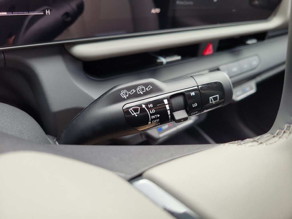 New 2027 Pale Gray Kia EX image 29