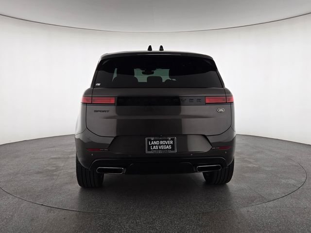 Used 2023 Gray Land Rover SE Dynamic image 7