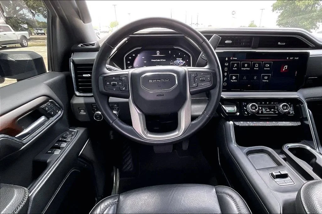 Used 2024 Onyx Black GMC Denali image 8