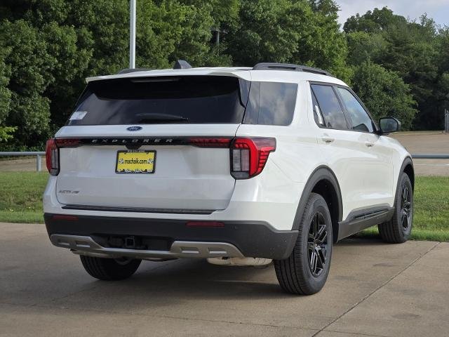 New 2026 Star White Metallic Tri-Coat Ford Active image 25
