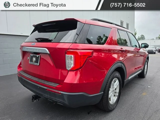 Used 2021 Rapid Red Metallic Tinted Clearcoat Ford XLT image 7