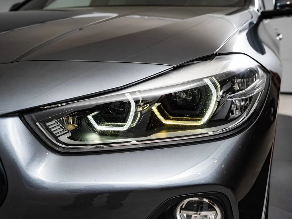 Used 2018 Mineral Gray Metallic BMW xDrive28i image 15