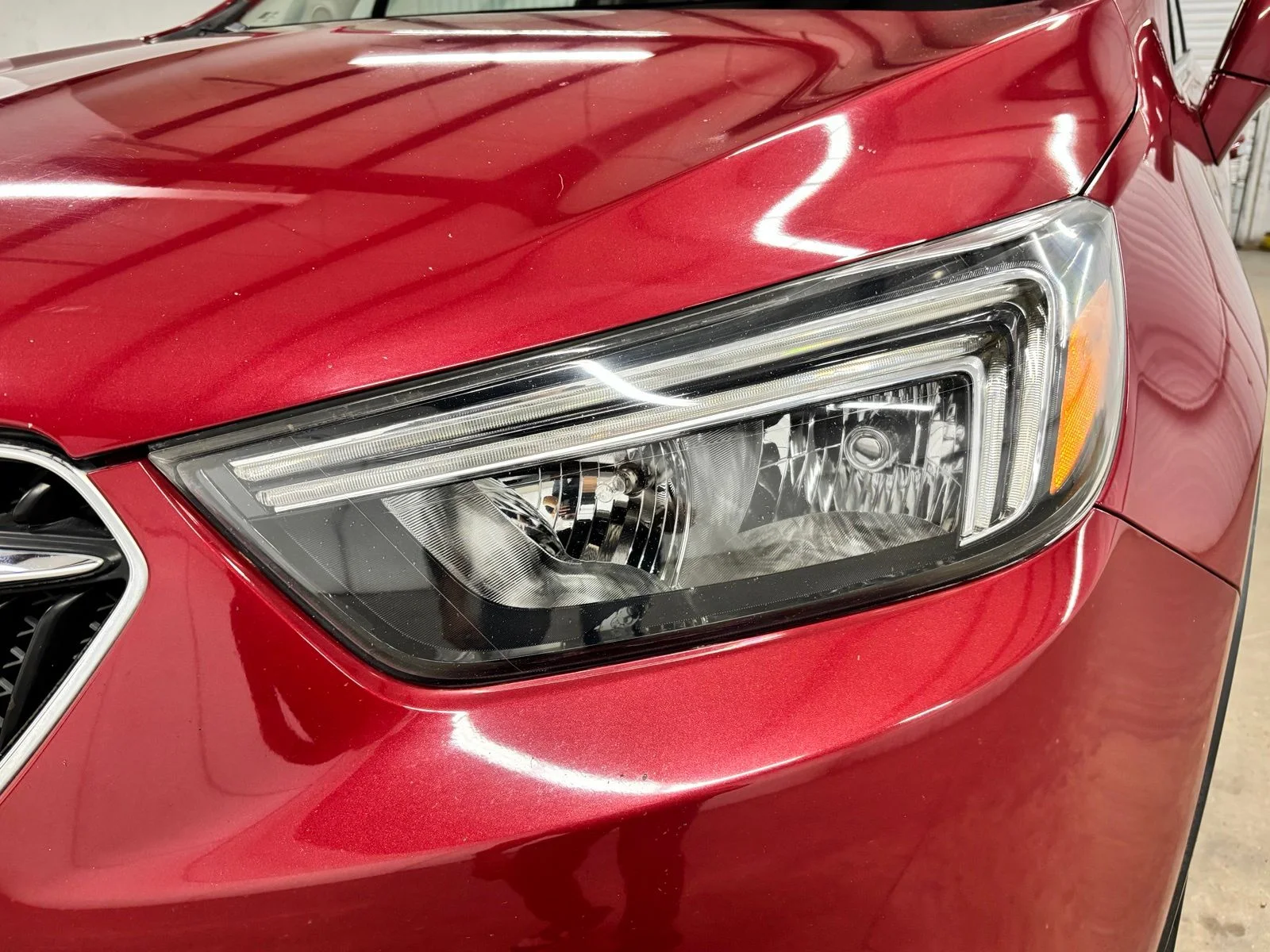 Used 2019 Red Buick Preferred image 8