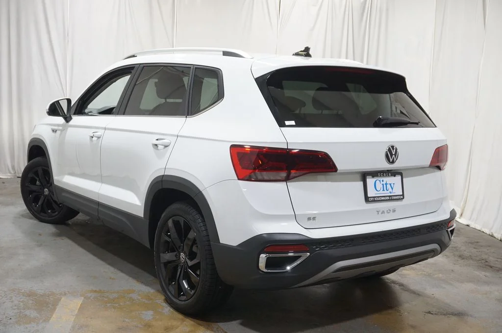 Certified Used 2023 White Volkswagen 1.5T SE image 7