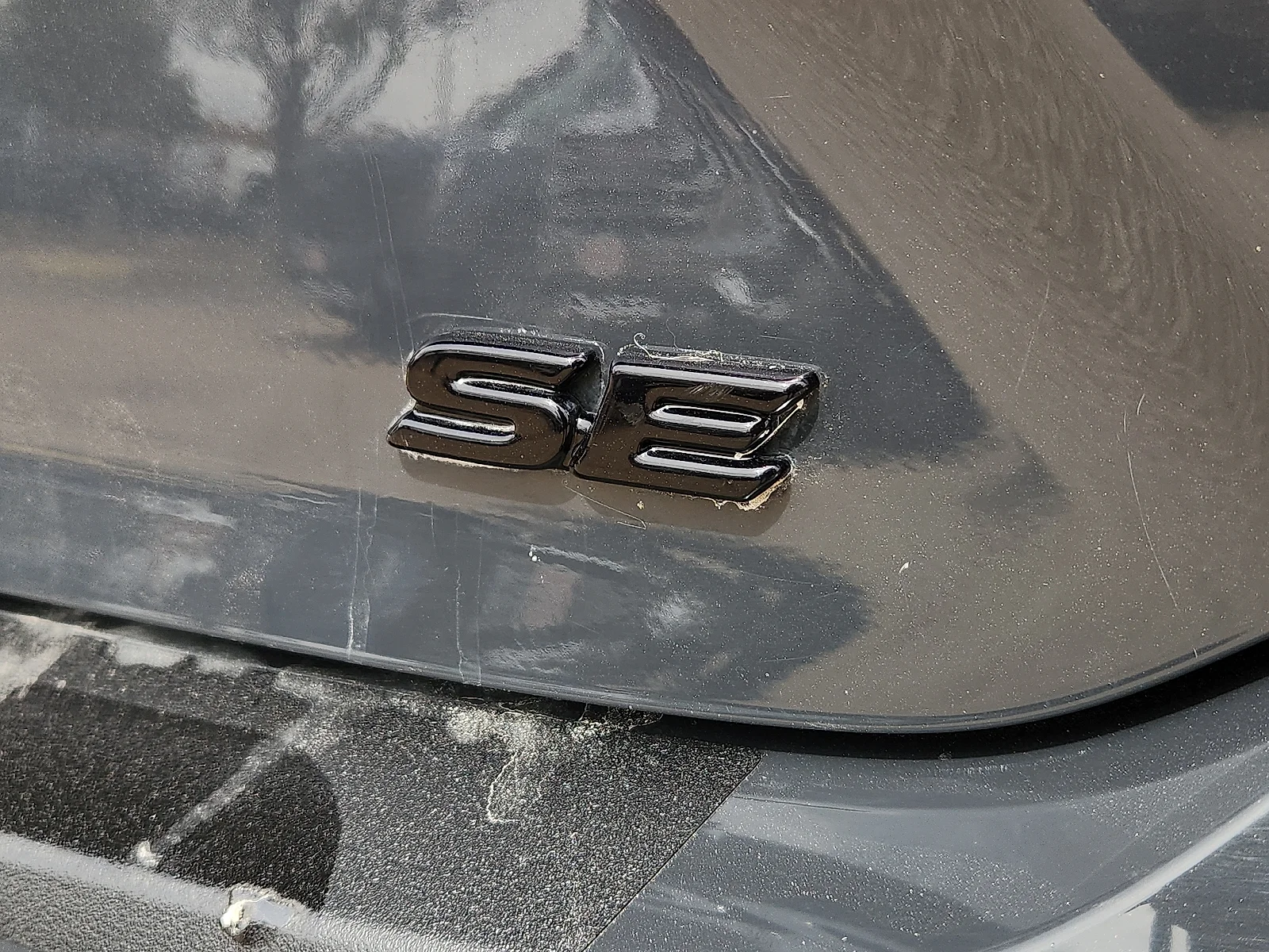 Used 2025 Gray Toyota SE image 9