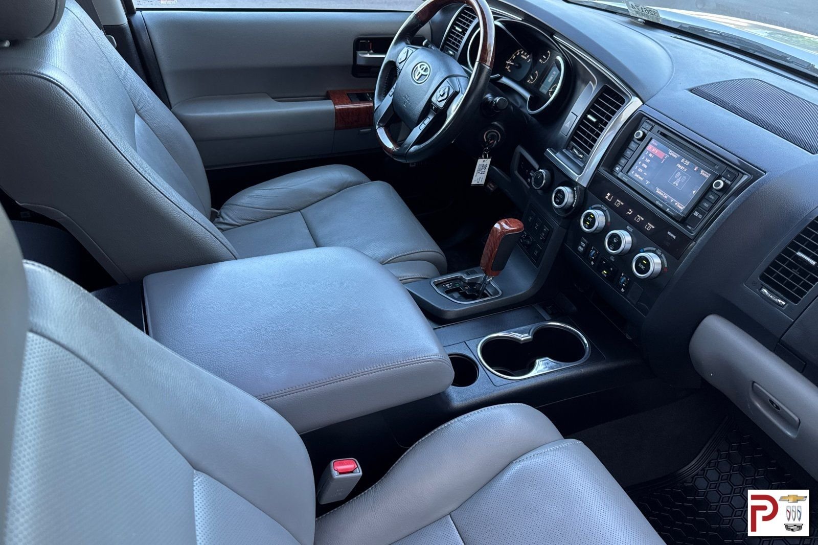 Used 2019 Silver Toyota Platinum image 21