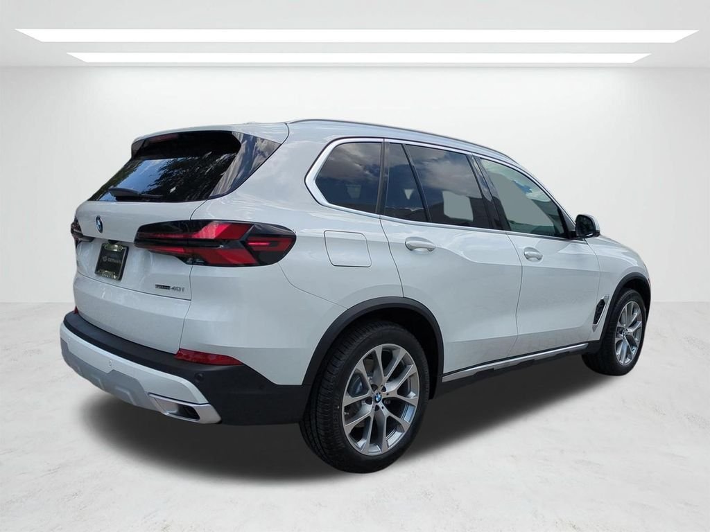 New 2026 Alpine White BMW sDrive40i image 4