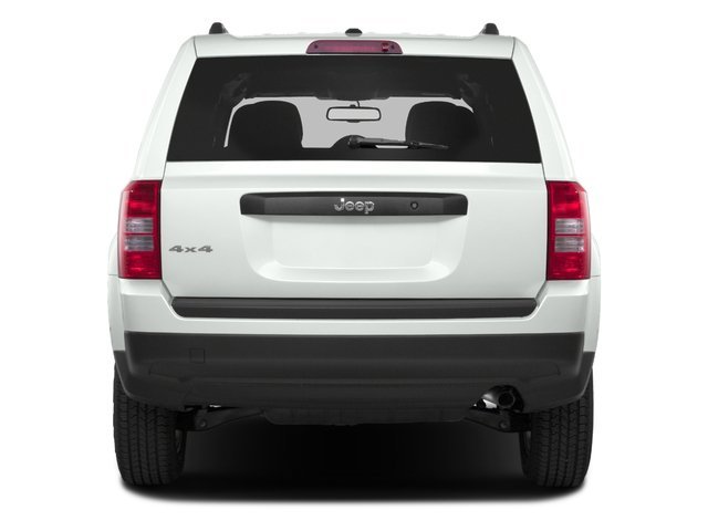 Used 2016 Deep Cherry Red Crystal Pearlcoat Jeep Latitude image 10
