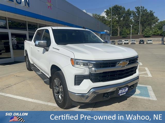 Used 2024 Summit White Chevrolet LT image 7