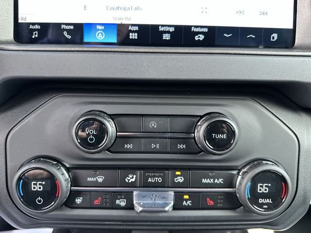 Used 2025 Green Ford Badlands image 18