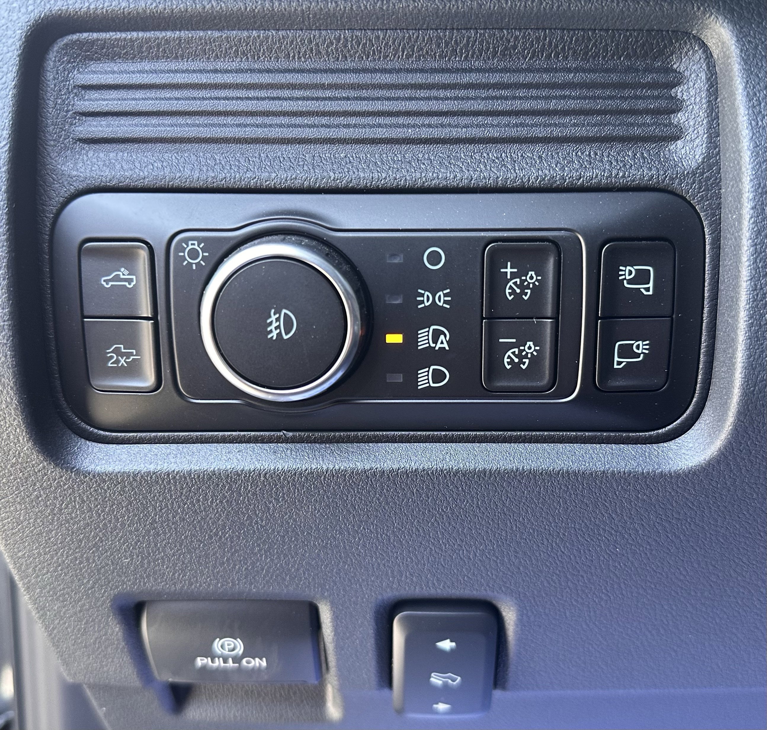 New 2026 Carbonized Gray Metallic Ford F-250® Lariat® image 19