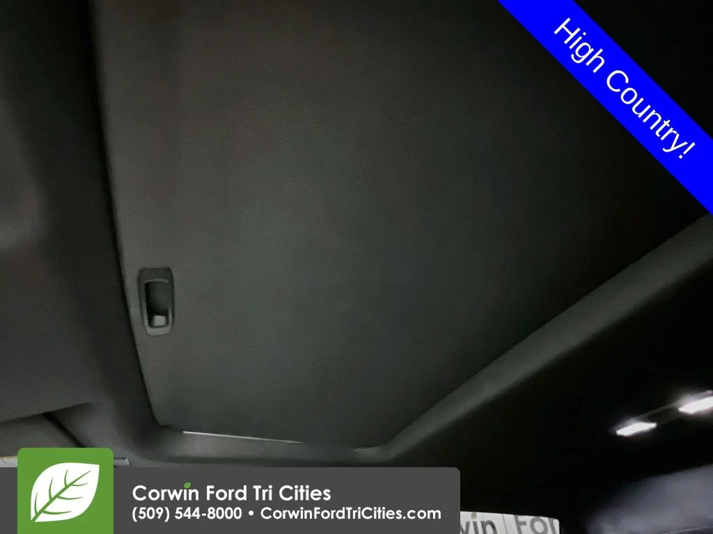 Used 2022 Black Chevrolet High Country image 27