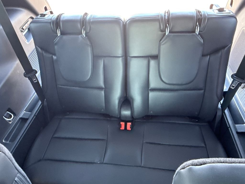 2025 Ford Explorer ST - Photo 22