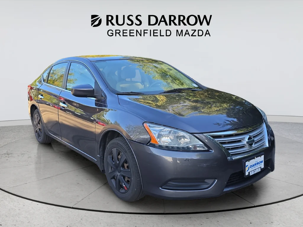 Used 2014 Gray Nissan SV image 7