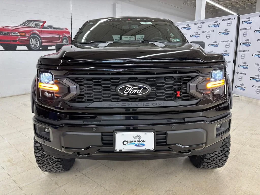 New 2026 Agate Black Metallic Ford XLT image 2