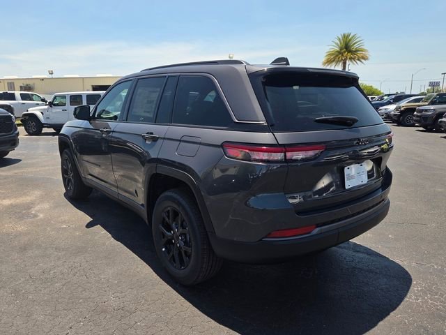 New 2026 Baltic Gray Metallic Clearcoat Jeep Laredo Altitude image 8