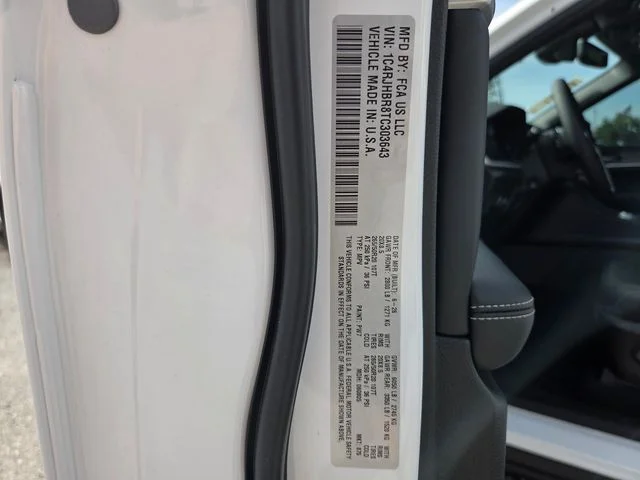 New 2026 Bright White Clear-Coat Exterior Paint Jeep Limited image 20