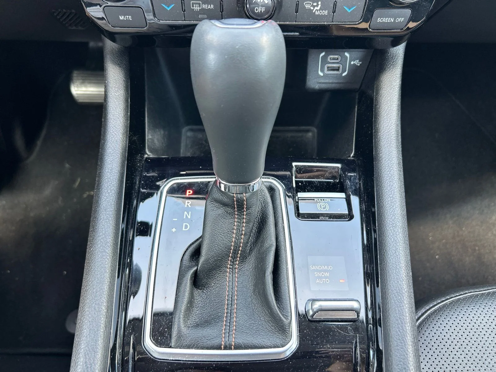Used 2022 Crystal Metallic Jeep Limited image 18