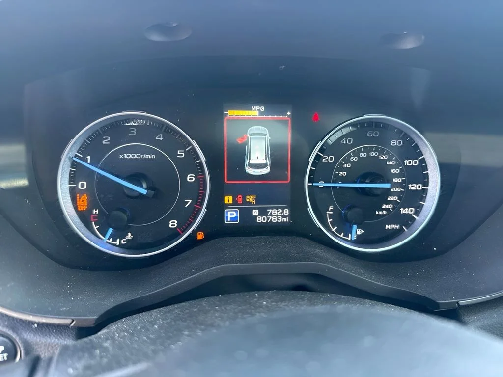Used 2021  Subaru Limited image 9