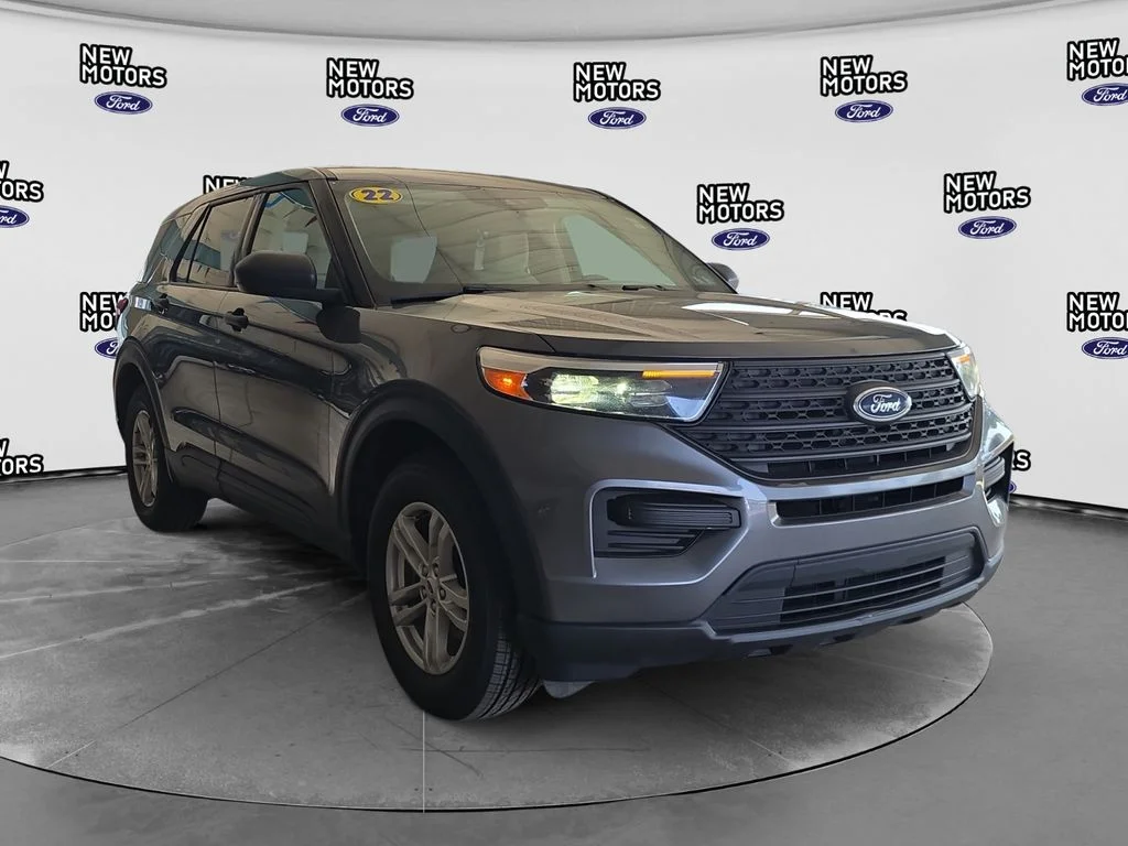 Used 2022 Gray Metallic Ford Base image 7