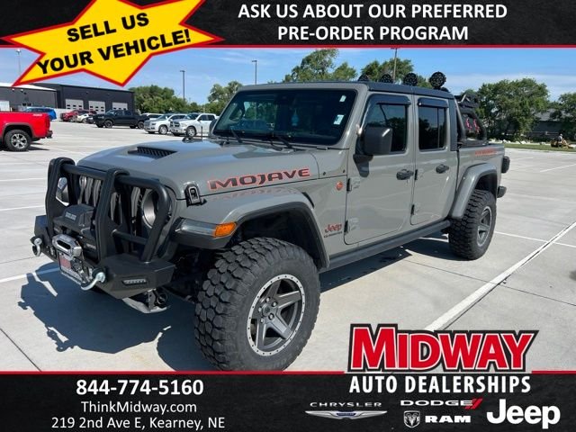 Certified Pre-Owned 2021 Jeep Gladiator Mojave 4D Crew Cab in