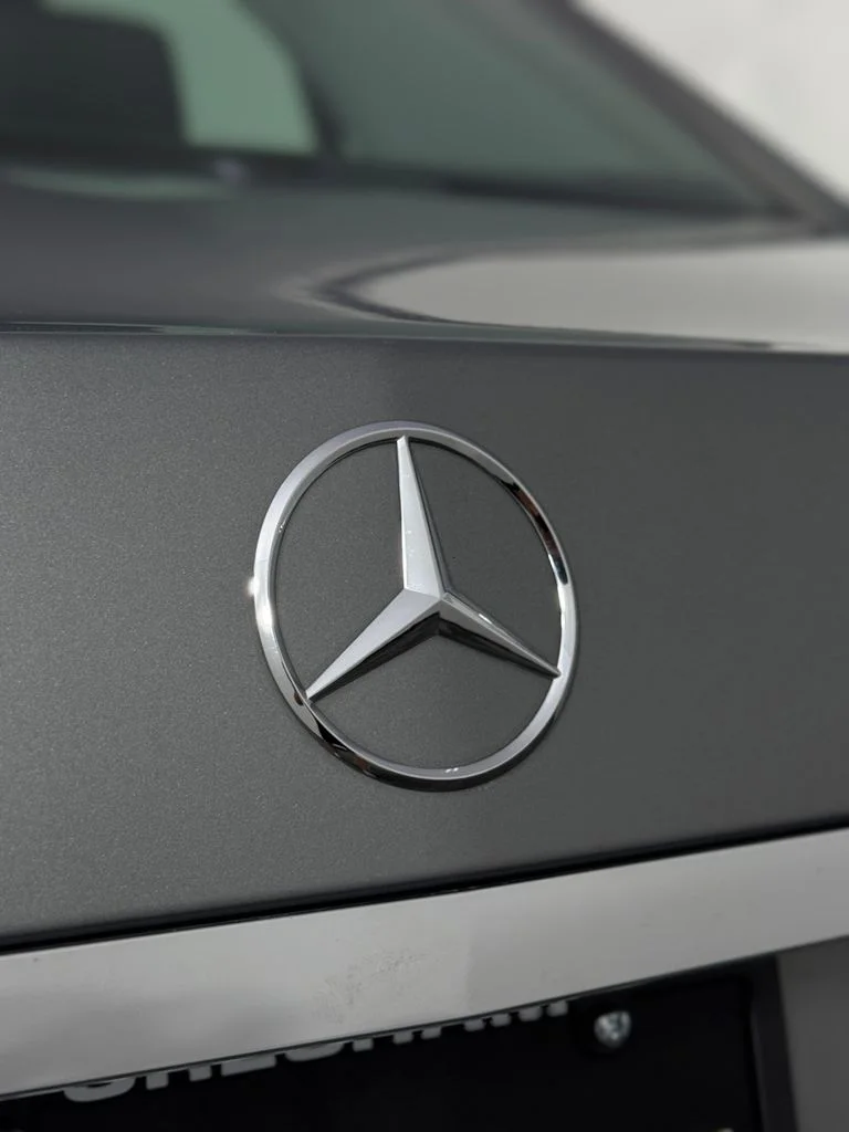 Used 2010 Iridium Silver Metallic Mercedes-Benz E 350 image 33