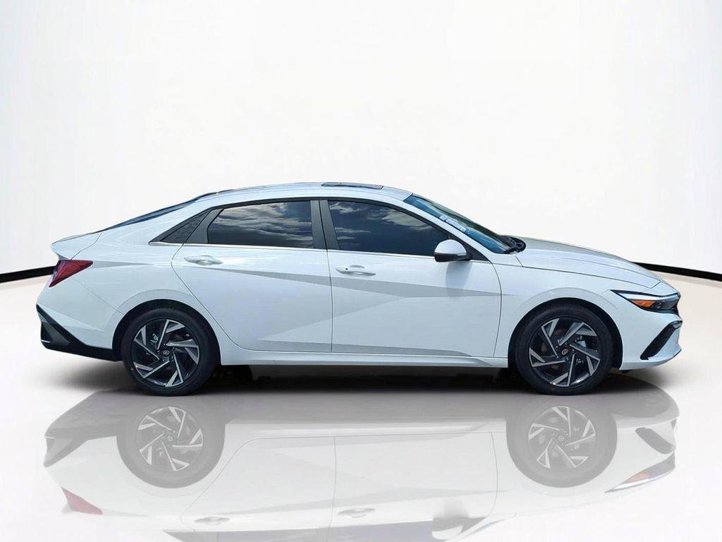New 2026 White Hyundai Limited image 4