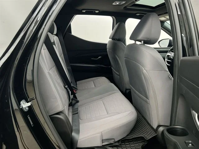 Used 2023 Black Hyundai SEL image 17