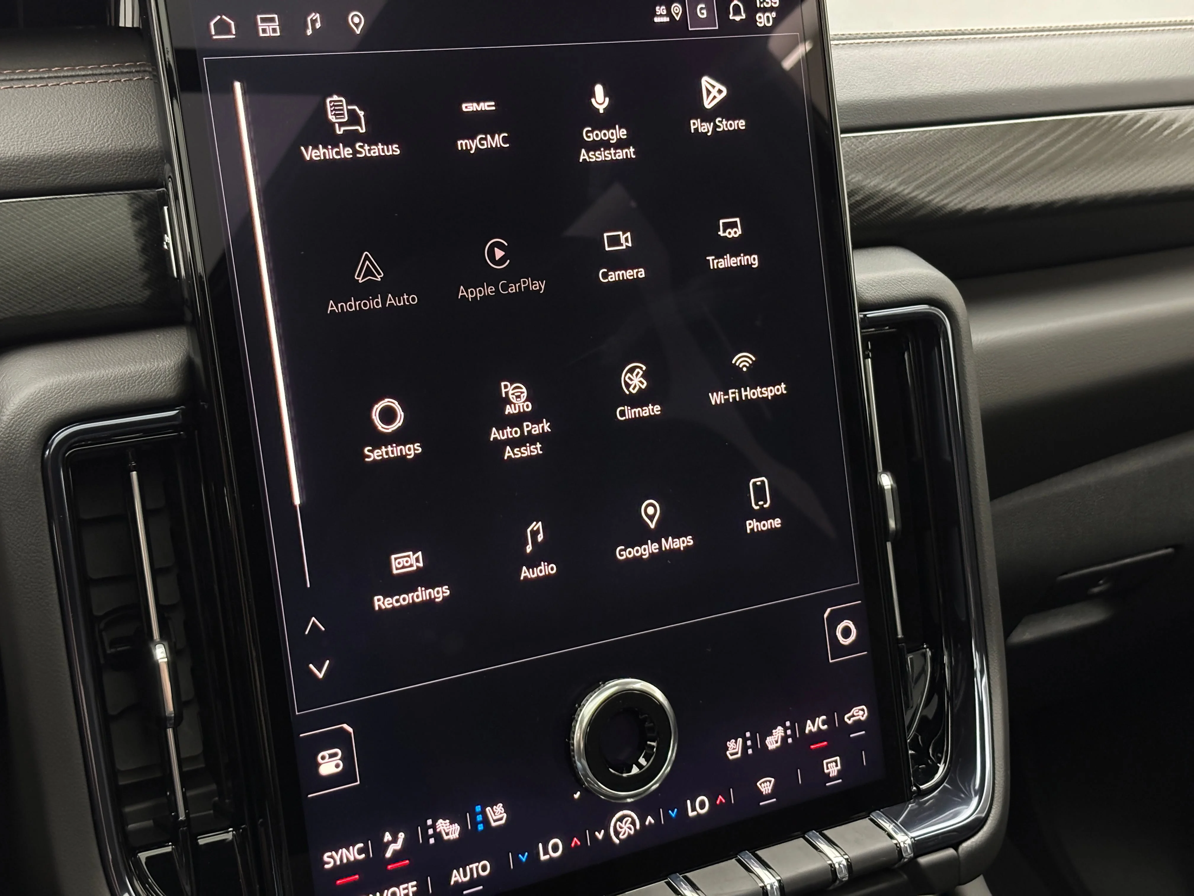 2026 GMC Yukon AT4 - Photo 29