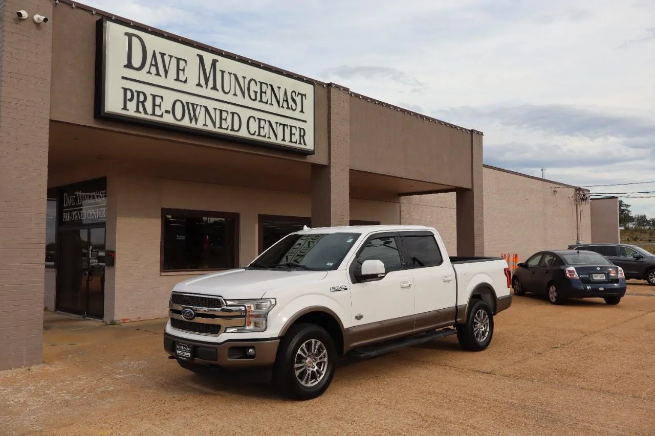 Used 2018 White Platinum Metallic Tri-Coat Ford King Ranch image 2