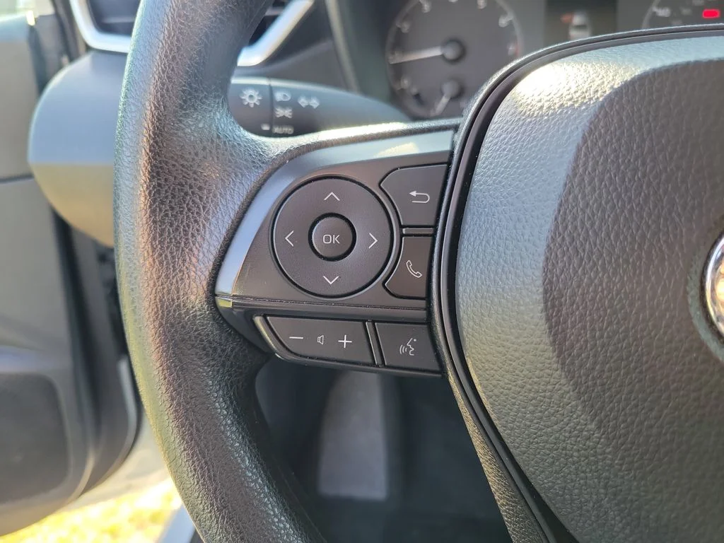 Used 2024 Ice Toyota LE image 17