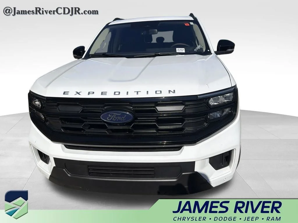 Used 2025 White Ford Active image 3