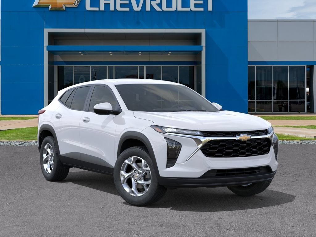 2026 Chevrolet Trax LS - Photo 7