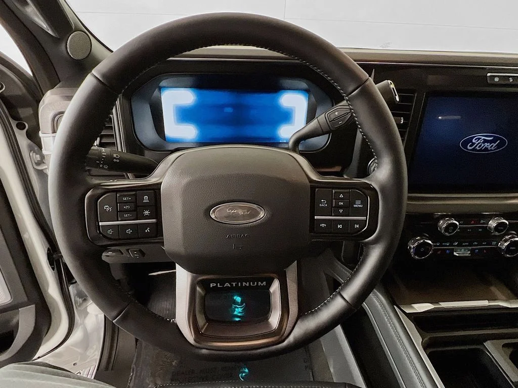 New 2026 Star White Metallic Tri-Coat Ford Platinum image 8