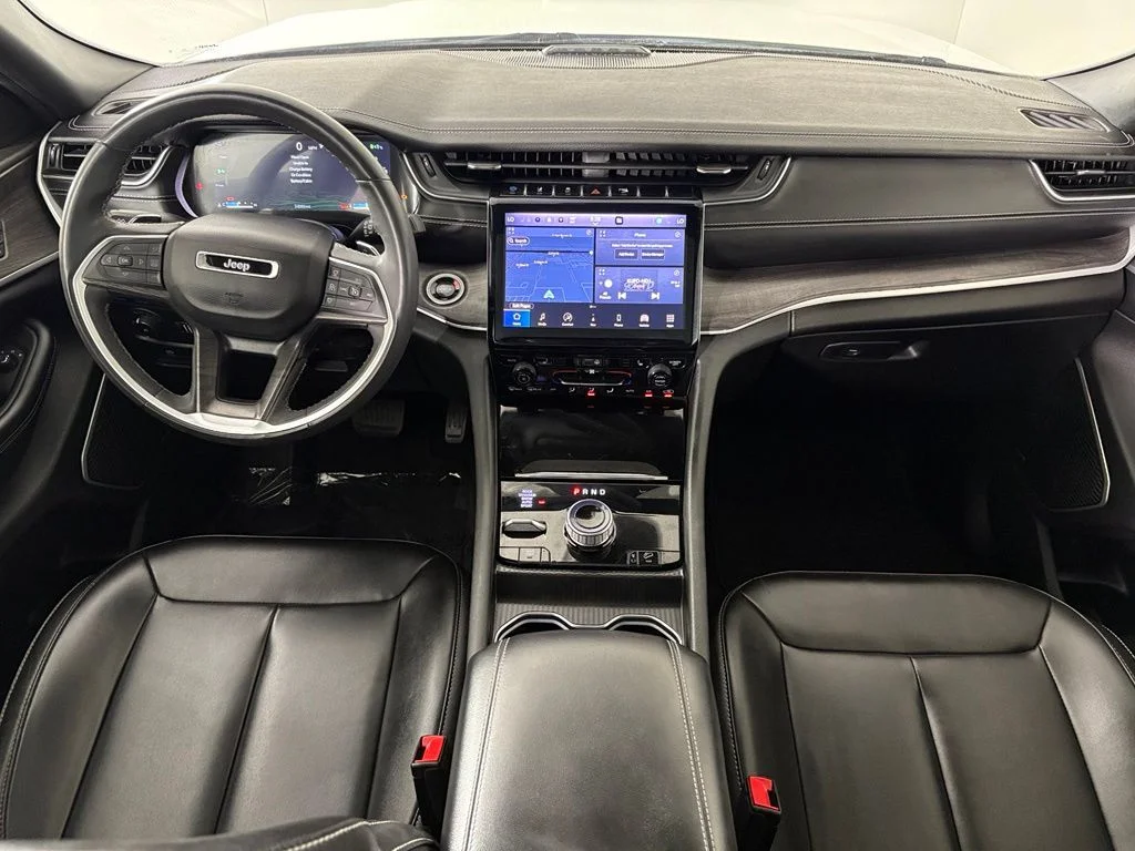 Used 2024 White Jeep 4xe image 35