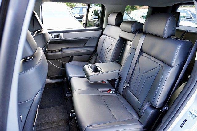 New 2026 Silver Hyundai SEL FWD image 20