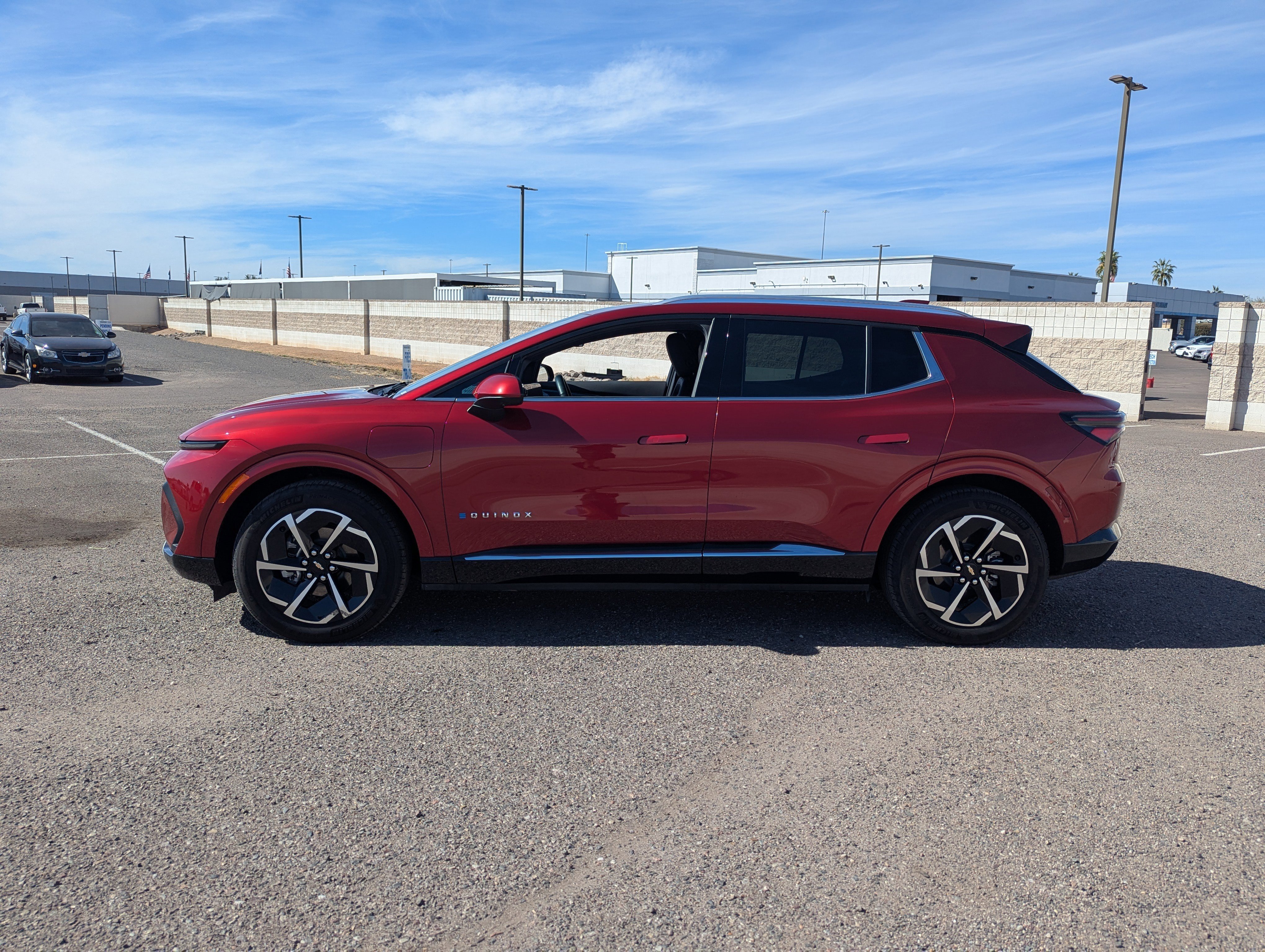 Used 2025 Chevrolet Equinox EV LT with VIN 3GN7DLRP4SS183023 for sale in Avondale, AZ