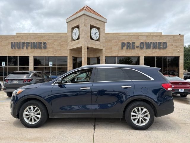 2017 Kia Sorento LX AT's photo