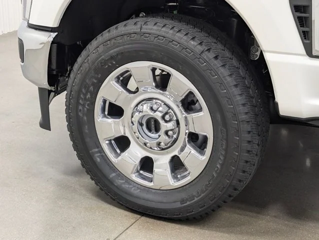 New 2026 Star White Metallic Tri-Coat Ford F-250® King Ranch® image 42